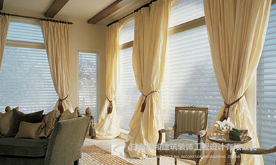 客厅窗帘颜色搭配技巧 客厅窗帘的保养